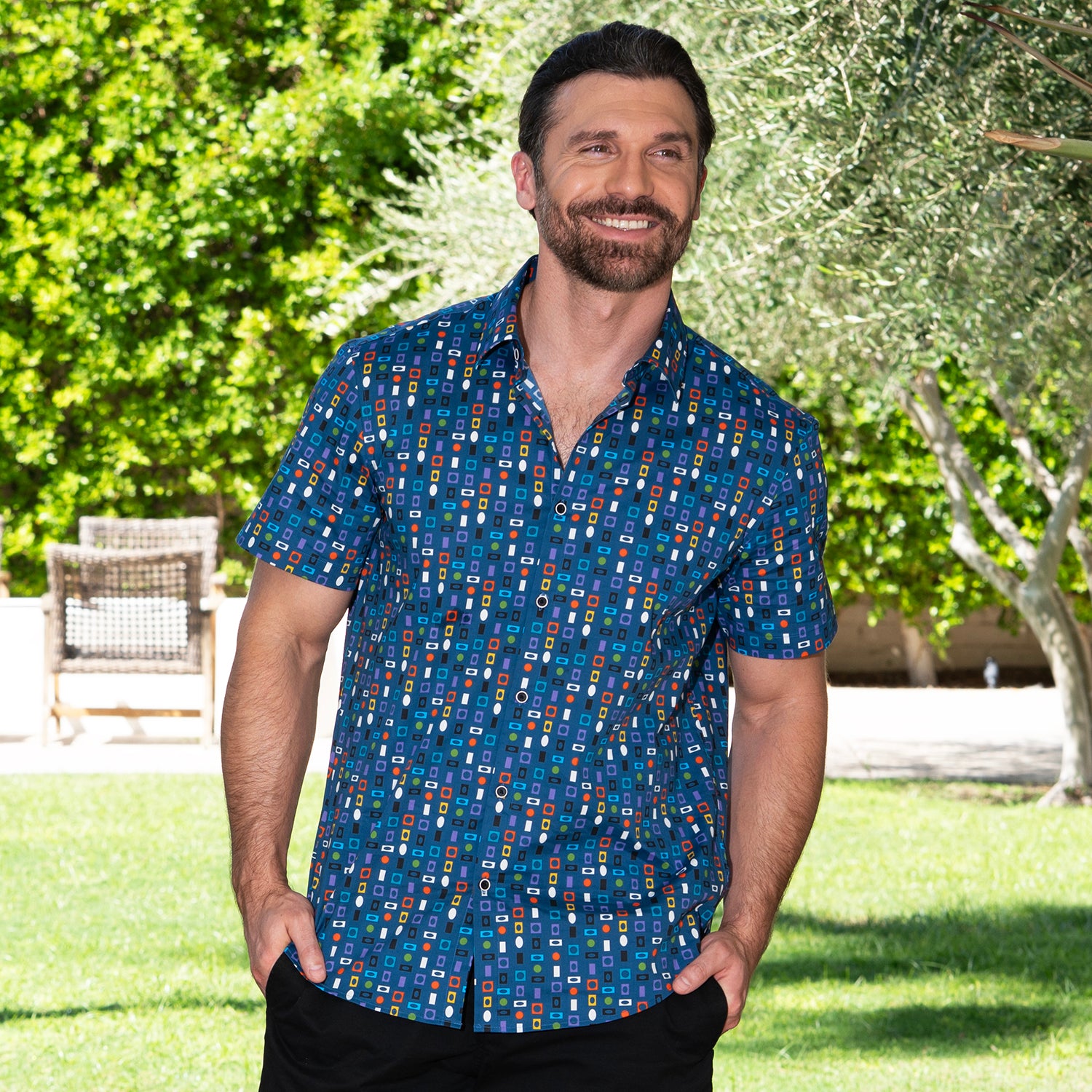 CROP_MMP1615Gamz-Modshapes-shirt.jpg