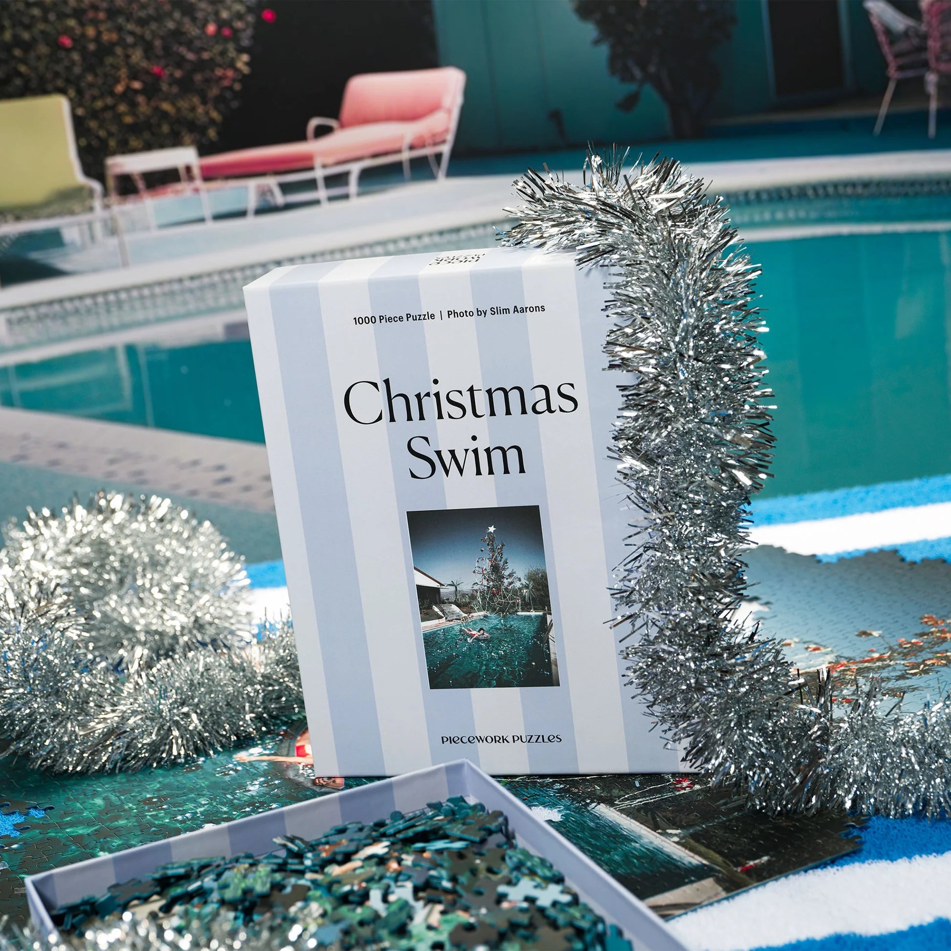 Christmas Swim - Slim Aarons - 1000 Piece Jigsaw Puzzle - Destination PSP