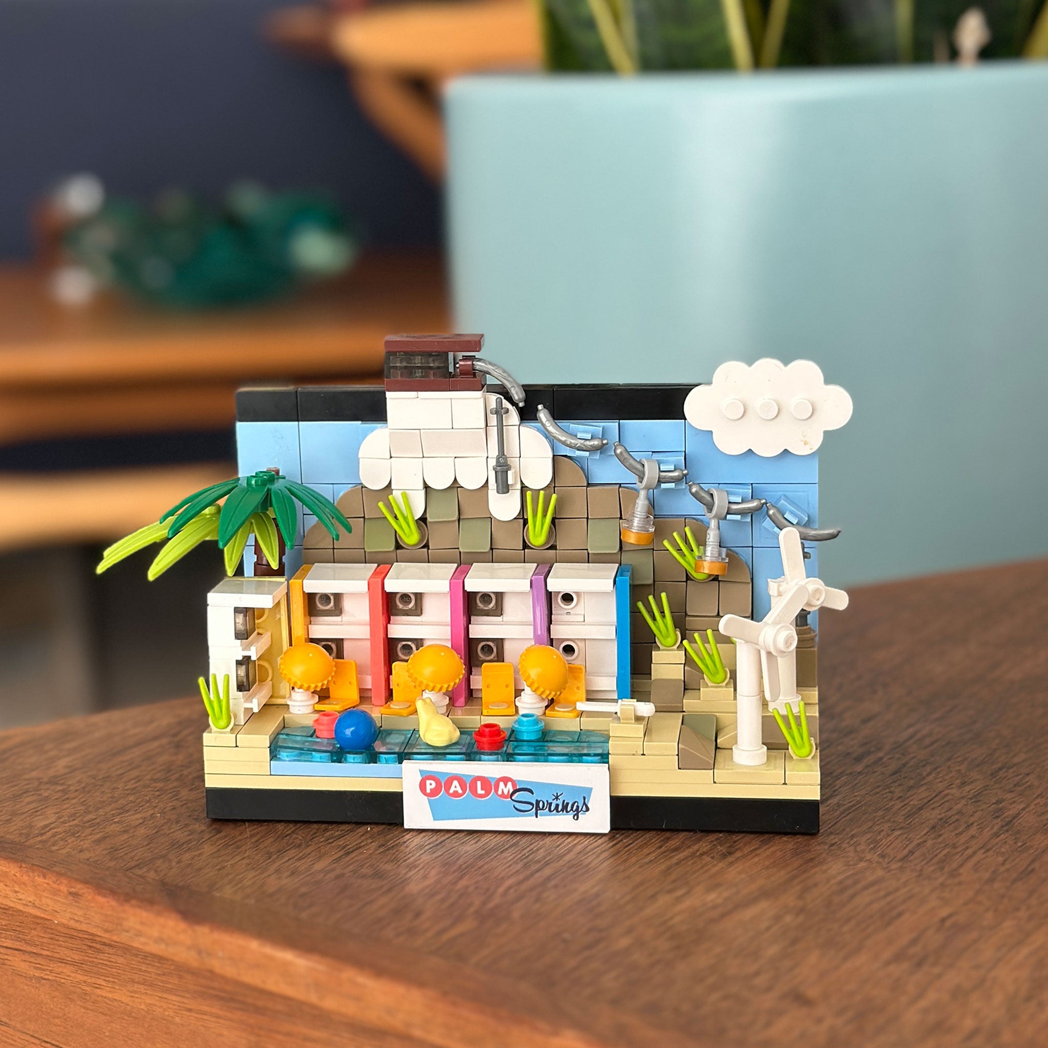 Palm Springs Resort Hotel Interlocking Brick Set - Destination PSP