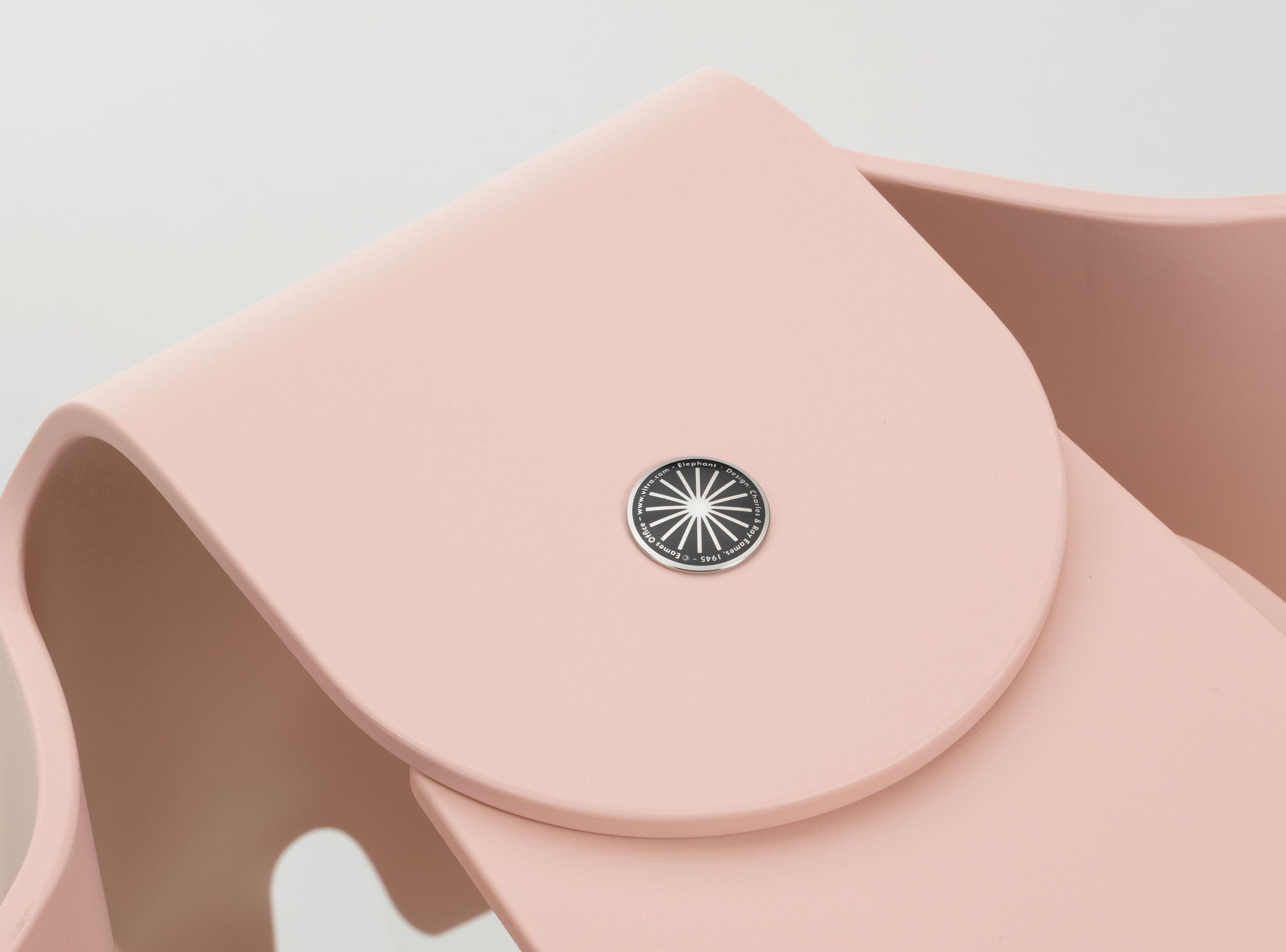 Vitra Eames Elephant RE - Large - Pale Rose