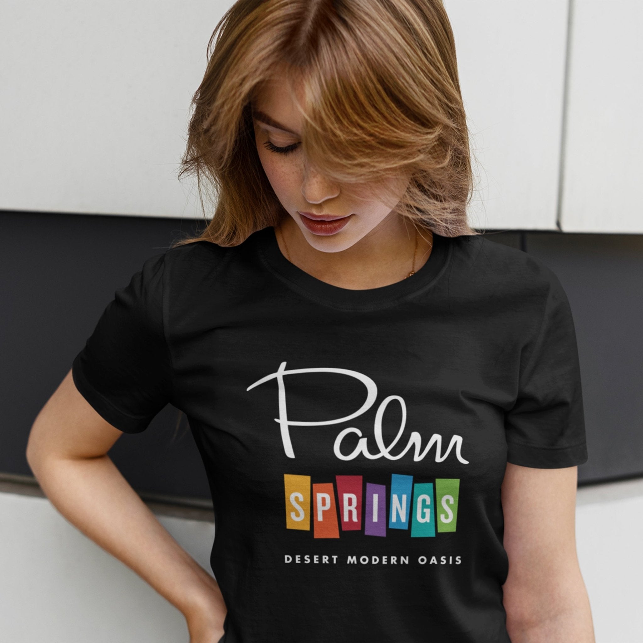 Unisex T-shirt Palm Springs Rainbow - Black - Destination PSP